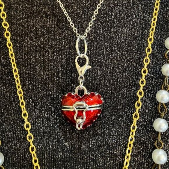 PP Host Pick Handcrafted Trpl Ncklce "Love, Peace, Faith" Heart, Crystal, Cross - Picture 2 of 13